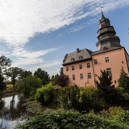 Gut Dyckhof Hotel Meerbusch Exterior photo